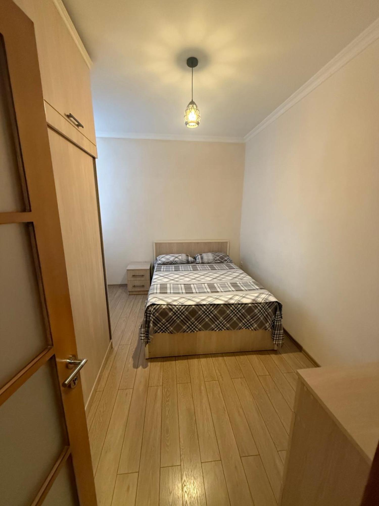 Apartment On Melikishvili 51 บาทูมิ ภายนอก รูปภาพ